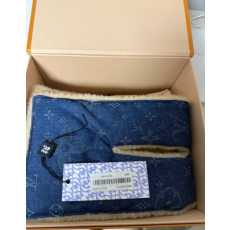 루이비통 모노그램 컨스텔레이션 스카프 목도리