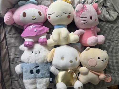 산리오·짱구·카드캡터체리 굿즈 일괄 판매 (인형/레디백/텀블러)