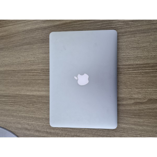 MacBook Pro Retina 13인치 (2015년 초 출시)