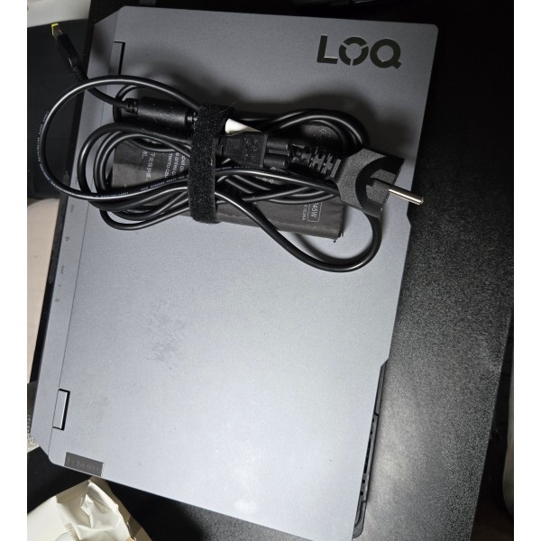 레노버 LOQ 15IRX10 i7-13650HX / RTX5060 / 16GB / 512GB