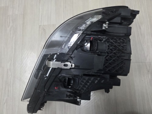 bmw f10 후기형lci 헤드라이트